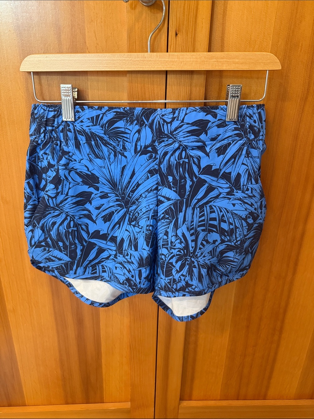Columbia Blue and Black Tropical Active Shorts
